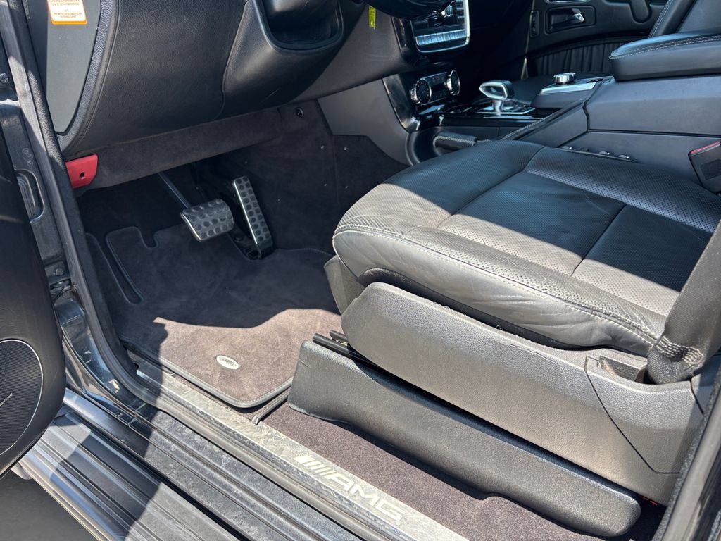Used 2013 Mercedes-Benz G 63 AMG 4MATIC image 36
