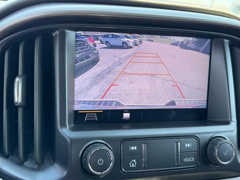 Used 2022 GMC Canyon AT4 image 21