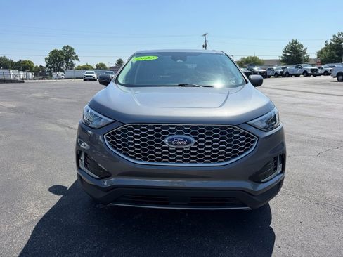 Certified 2023 Ford Edge SEL w/ Convenience Package AWD/4WD image 2