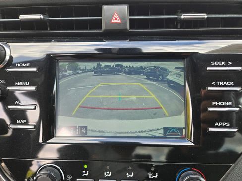 Used 2019 Toyota Camry LE w/ Convenience Package FWD image 13