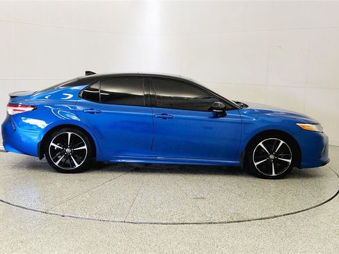 Used 2020 Toyota Camry XSE w/ Navigation Package FWD image 8