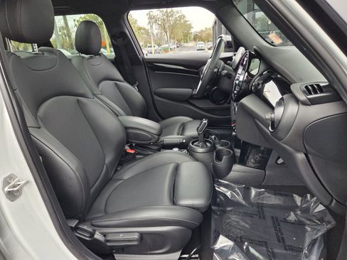 Used 2022 MINI Cooper S image 16