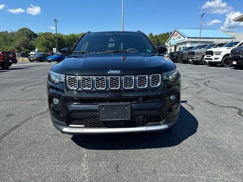 Used 2026 Jeep Compass Limited AWD/4WD image 16