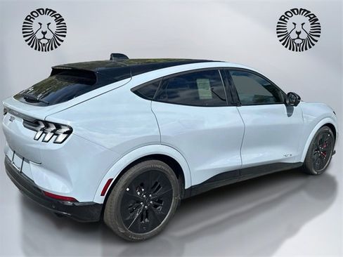 New 2025 Ford Mustang Mach-E GT image 5