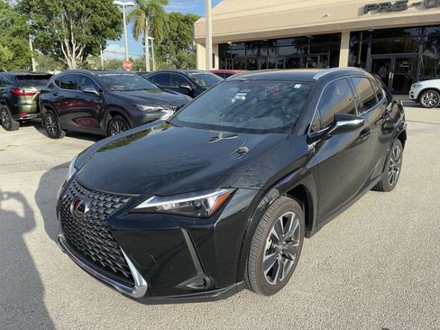 Used 2025 Lexus UX 300h FWD image 8