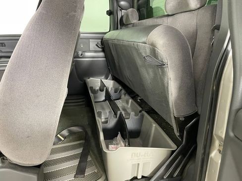 Used 2004 GMC Sierra 1500 SLE w/ Light Duty Power Package image 10