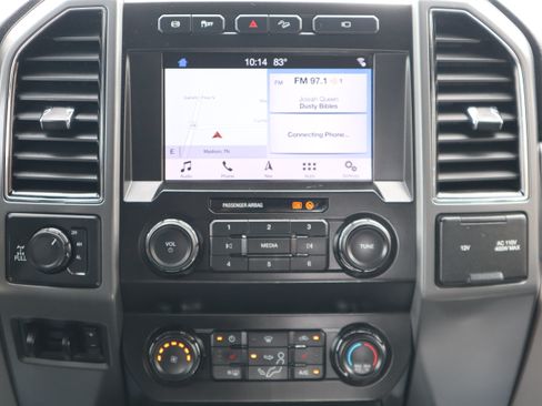 Used 2019 Ford F350 XLT w/ XLT Premium Package AWD/4WD image 15