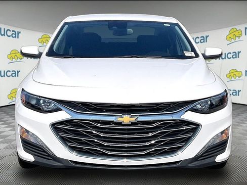Used 2024 Chevrolet Malibu LT FWD image 2