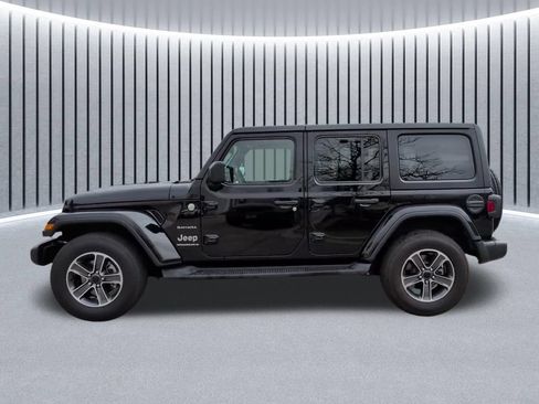 Certified 2023 Jeep Wrangler Unlimited Sahara w/ Cold Weather Group AWD/4WD image 15