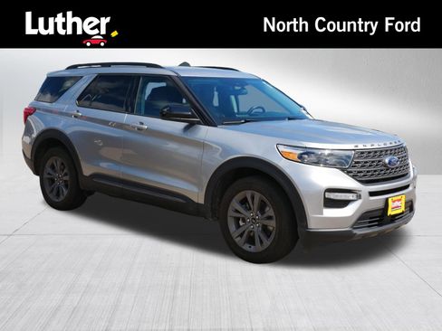 Used 2024 Ford Explorer XLT w/ Equipment Group 202A AWD/4WD image 1