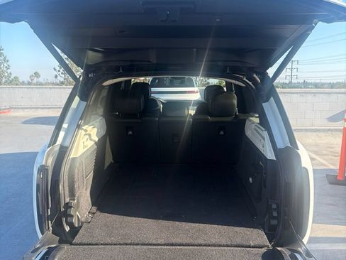 Used 2023 Land Rover Range Rover SE AWD/4WD image 11