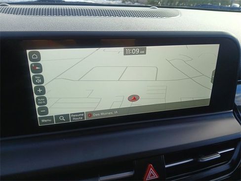 Certified 2025 Kia Seltos S image 18