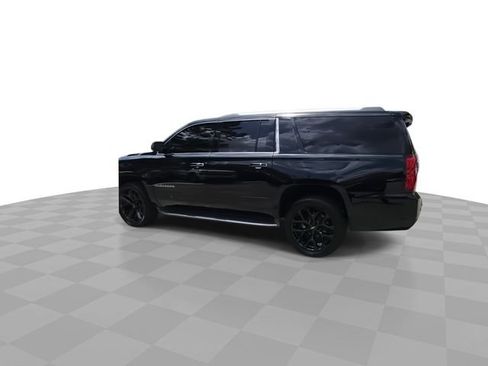 Used 2017 Chevrolet Suburban Premier image 6