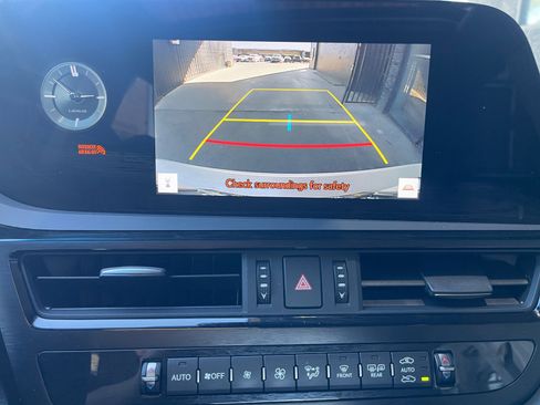 Used 2023 Lexus ES 350 w/ Premium Package image 19