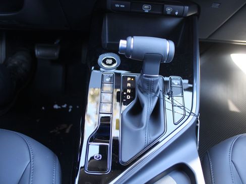 New 2026 Kia Niro LX FWD image 36