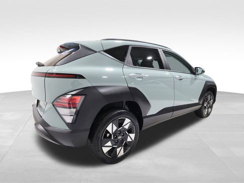Used 2025 Hyundai Kona SEL image 4
