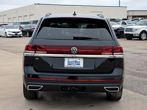 New 2026 Volkswagen Atlas SE FWD image 5