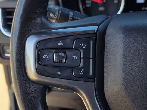 Used 2021 Chevrolet Suburban Z71 w/ Z71 Off-Road Package image 17