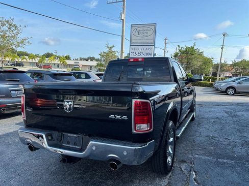 Used 2018 RAM 1500 Laramie AWD/4WD image 5