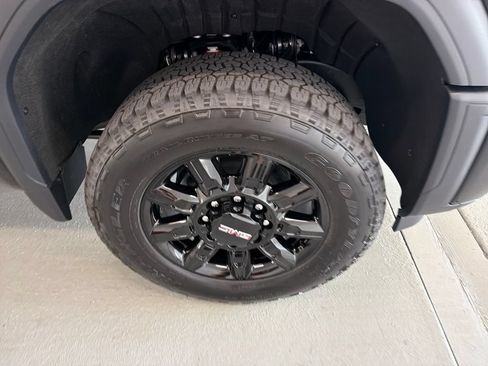 New 2026 GMC Sierra 2500 AT4 w/ Technology Package AWD/4WD image 4