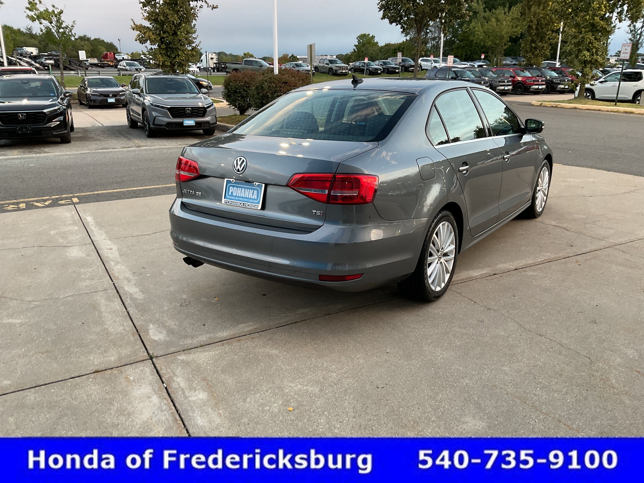 Used 2015 Volkswagen Jetta SE FWD image 7