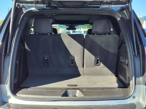 Used 2024 Chevrolet Tahoe Z71 w/ Z71 Off-Road Package image 6