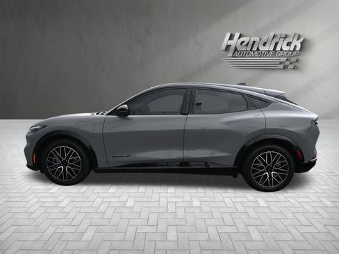 Used 2024 Ford Mustang Mach-E Premium image 8