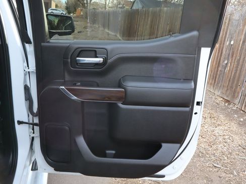 Used 2019 GMC Sierra 1500 SLT w/ SLT Premium Package image 27