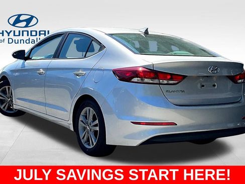 Used 2017 Hyundai Elantra SE FWD image 5