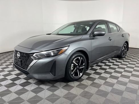 Used 2025 Nissan Sentra SV FWD image 5