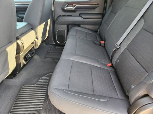 Used 2023 Chevrolet Silverado 1500 LT image 30