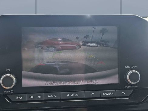 Used 2024 Nissan Pathfinder SV FWD image 21