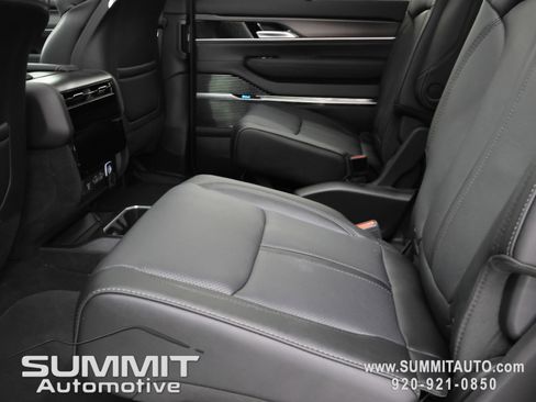 New 2026 Jeep Grand Wagoneer Summit AWD/4WD image 41