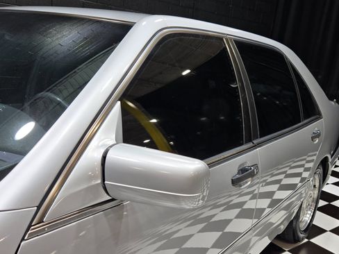 Used 1999 Mercedes-Benz S 500 Sedan image 37