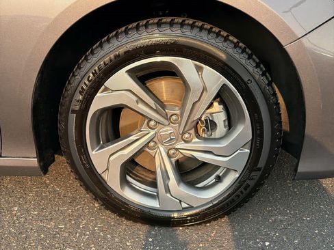 Used 2018 Honda Accord EX-L image 6