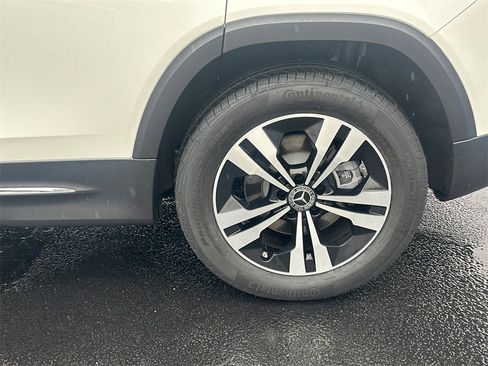 Certified 2025 Mercedes-Benz GLB 250 image 22