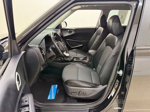Used 2020 Kia Soul EX FWD image 16