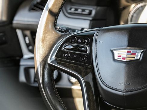 Used 2019 Cadillac Escalade Platinum image 15