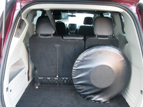 Used 2018 Dodge Grand Caravan SXT FWD image 20