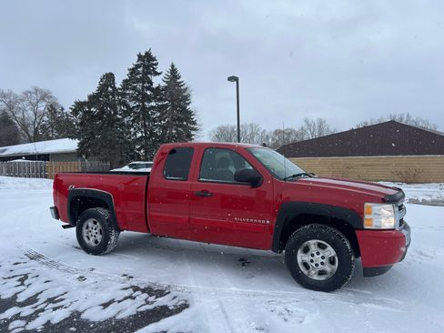Used 2008 Chevrolet Silverado 1500 LT w/ Power Pack Plus image 11