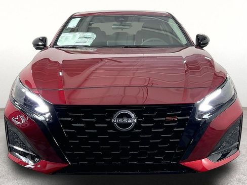 New 2026 Nissan Altima 2.5 SR w/ SR Premium Package FWD image 40