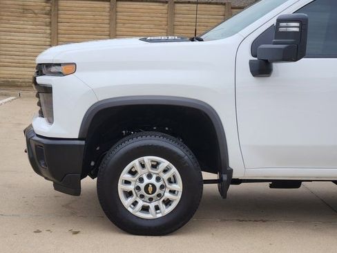 Used 2025 Chevrolet Silverado 2500 W/T image 15
