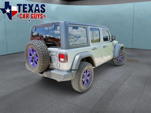Used 2020 Jeep Wrangler Unlimited Sport AWD/4WD image 2