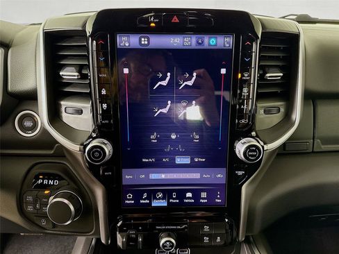 New 2026 RAM 1500 Big Horn AWD/4WD image 9