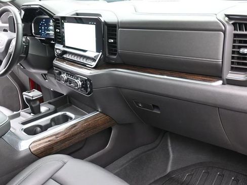 Used 2024 GMC Sierra 1500 Elevation w/ Elevation Premium Package image 28