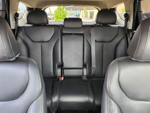 Used 2020 Hyundai Santa Fe Limited image 22