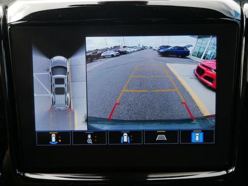 Used 2023 Chevrolet Traverse LT w/ Rear Camera Mirror Package AWD/4WD image 15