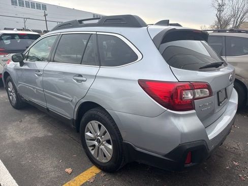 Used 2018 Subaru Outback 2.5i Premium image 9