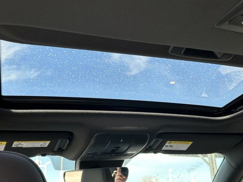 Certified 2025 MAZDA CX-5 Signature image 9