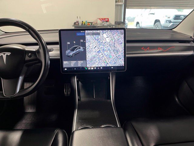 Used 2018 Tesla Model 3 Long Range RWD image 21